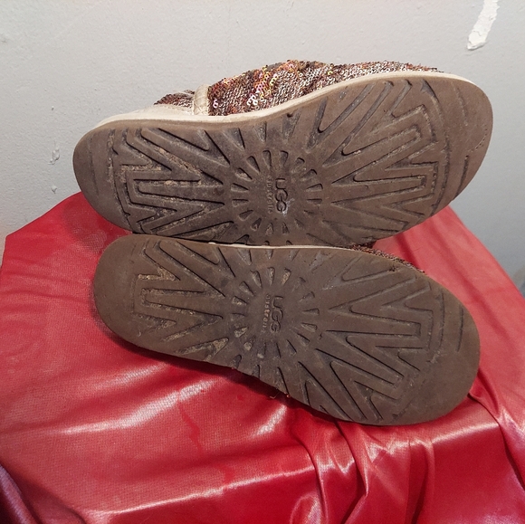 Uggs that sparkle - Picture 5 of 5